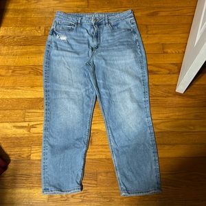 American Eagle Mom Jeans Size 12 short
